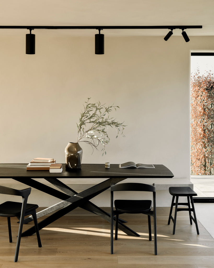 TABLE MIKADO RECTANGULAIRE -chêne naturel ou teinté noir - intérieur - Ethnicraft