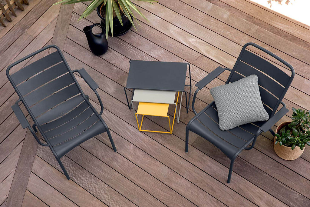 FAUTEUIL BAS EMPILABLE LUXEMBOURG – 5 coloris QUICK SHIP – Fermob